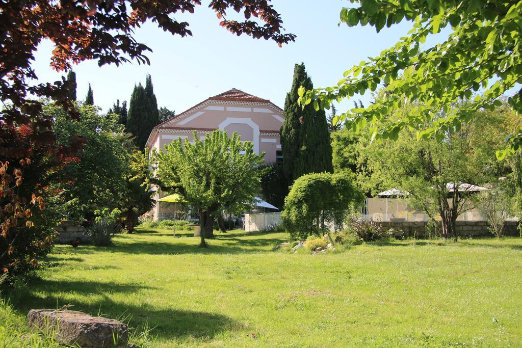 Villa Hanna Combas エクステリア 写真